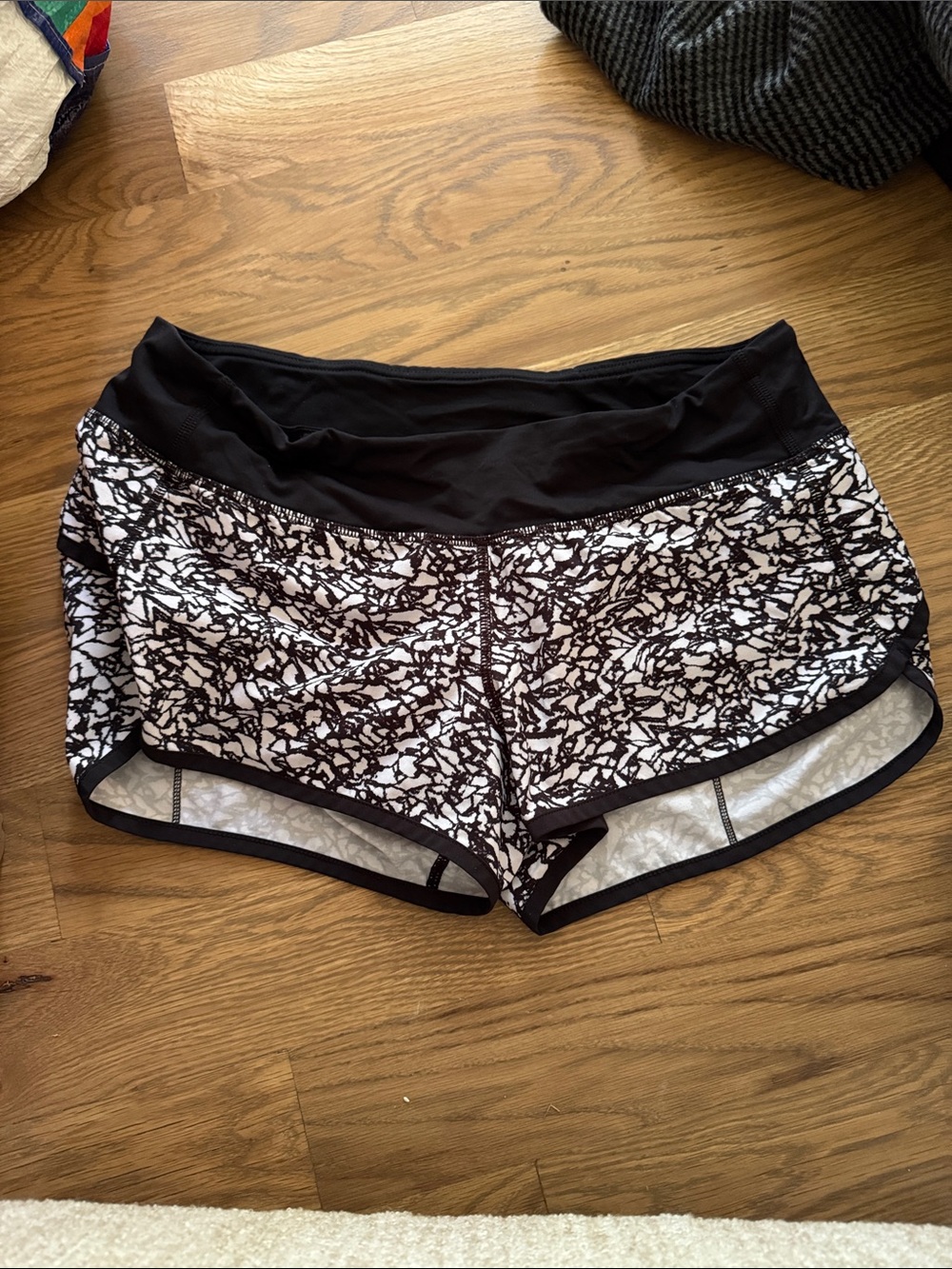 Lululemon Athletic Shorts Size 8